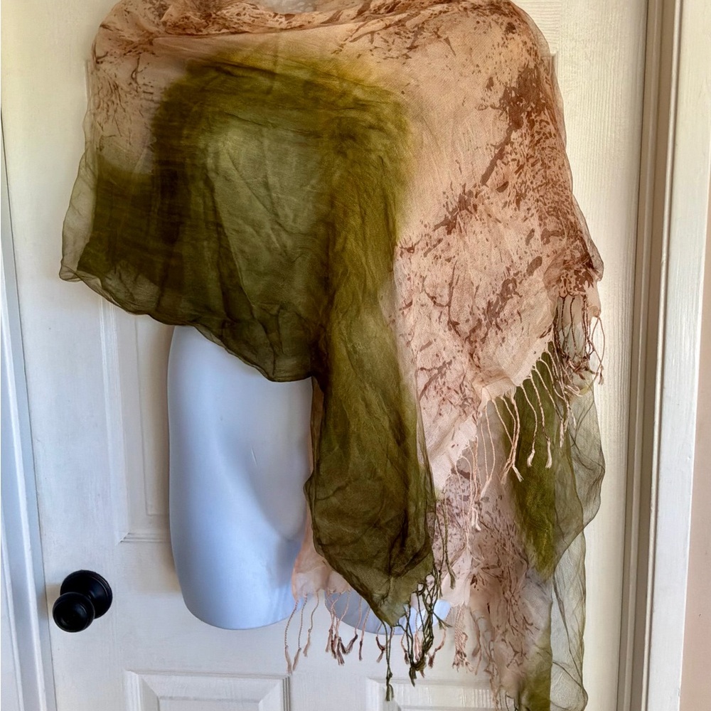 NWT…MANYUS…double layer wrap/scarf